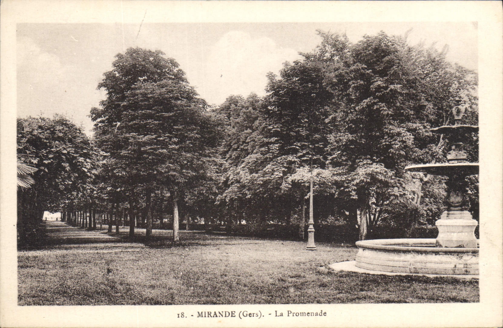 CPA Mirande La Promenade