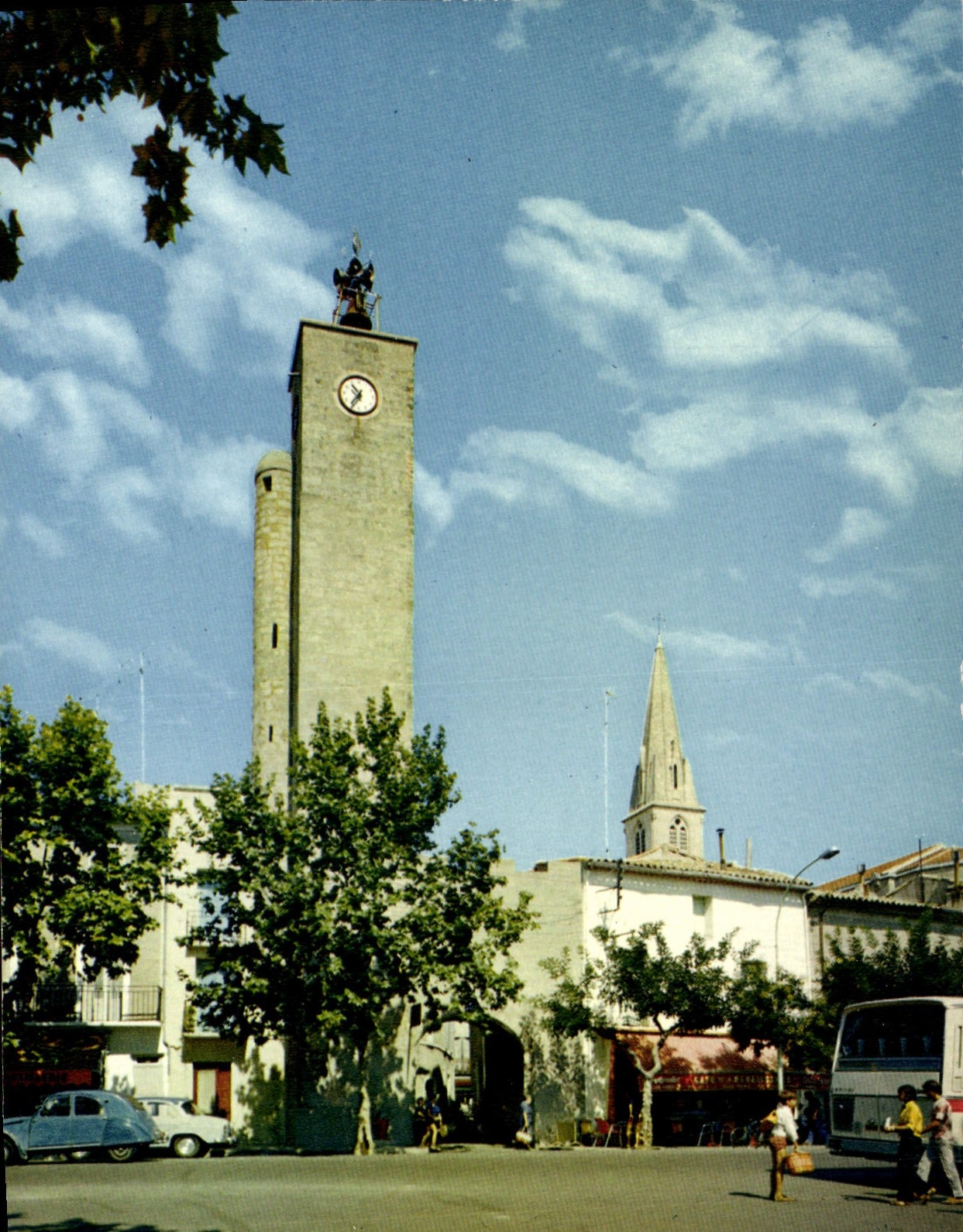CPSM Saint Andre De Sangonis La Place la Tour De I'Horloge