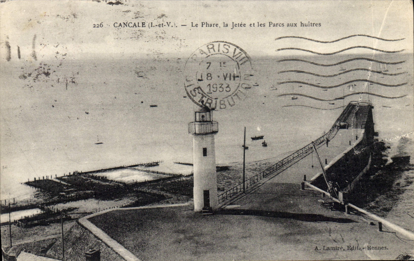 CPA Cancale Le Phare La Jetee Et Les Parcs Aux Huîtres