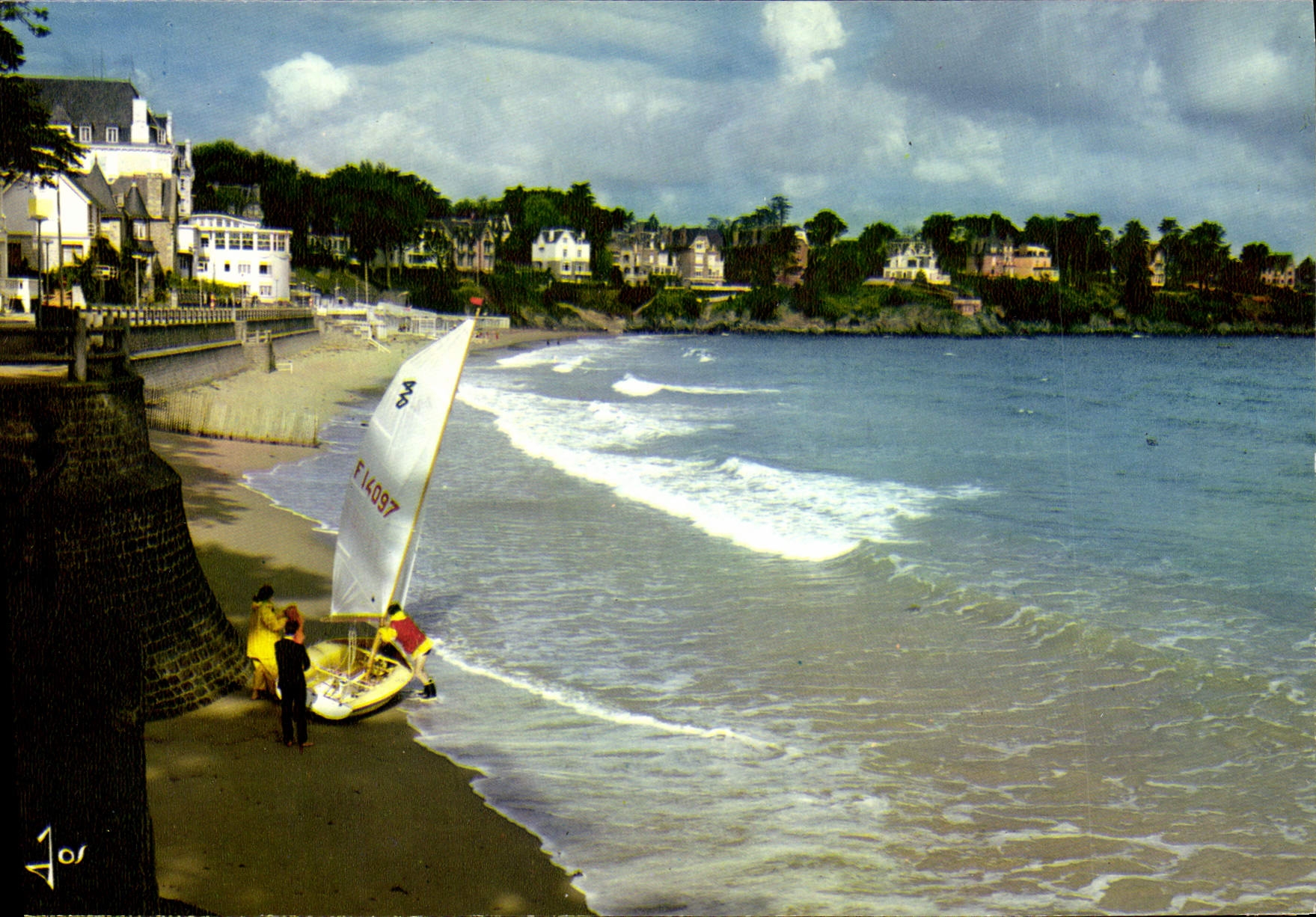 CPSM Saint Lunaire La Plage Devant Les Hotels