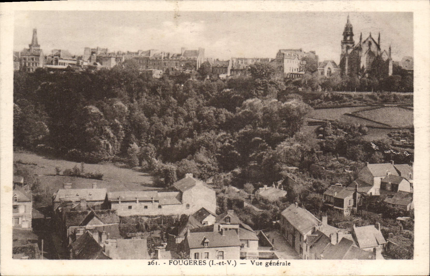 CPA Fougeres Vue Generale