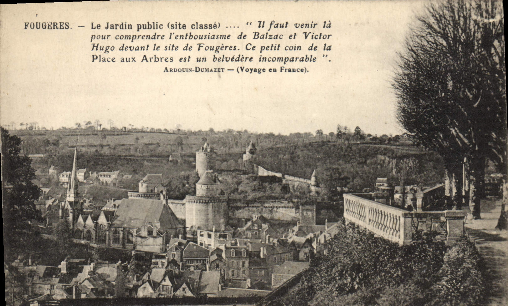 CPA Fougeres Le Jardin Public