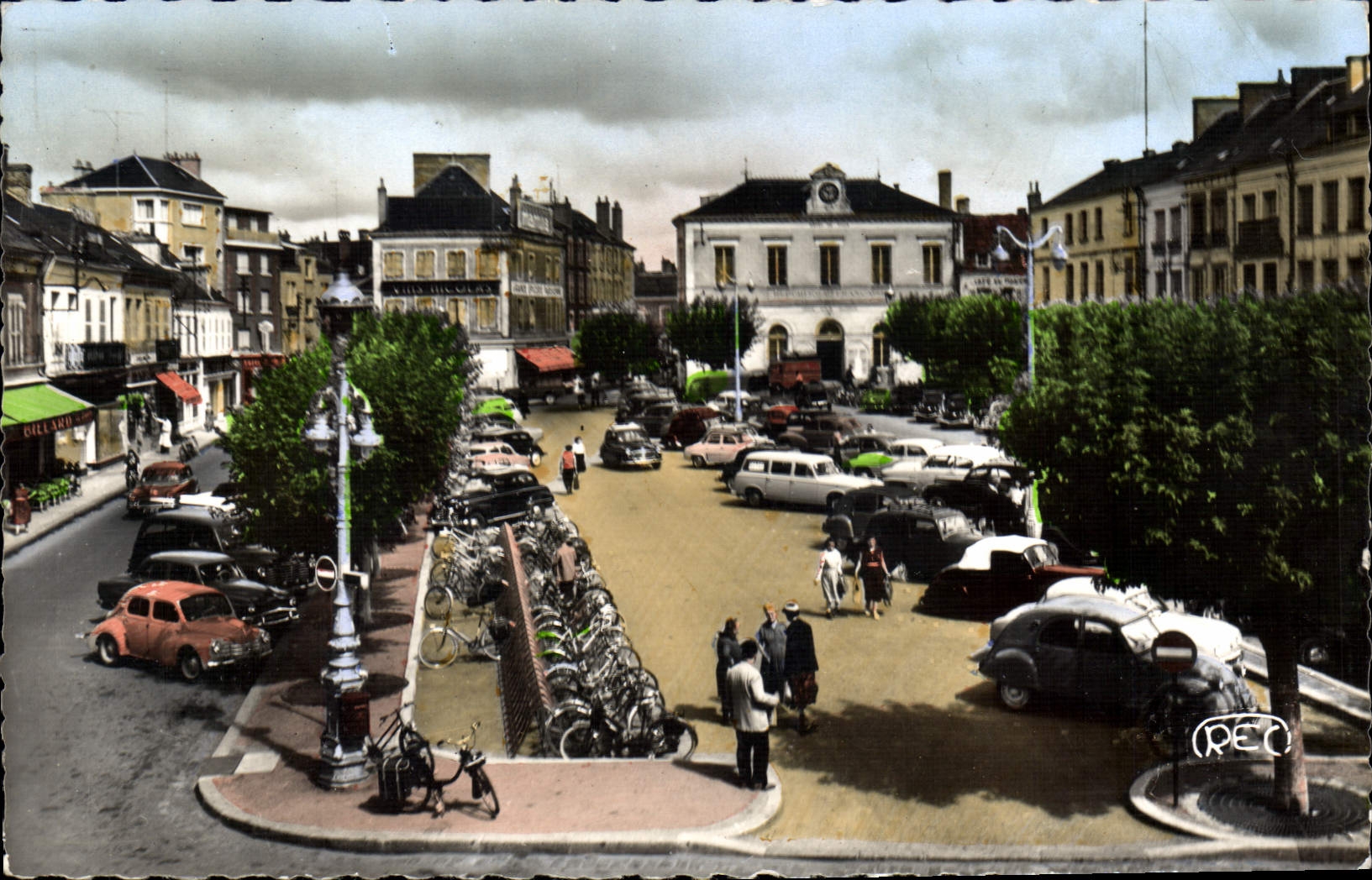 CPA Chateauroux Place De La Republique