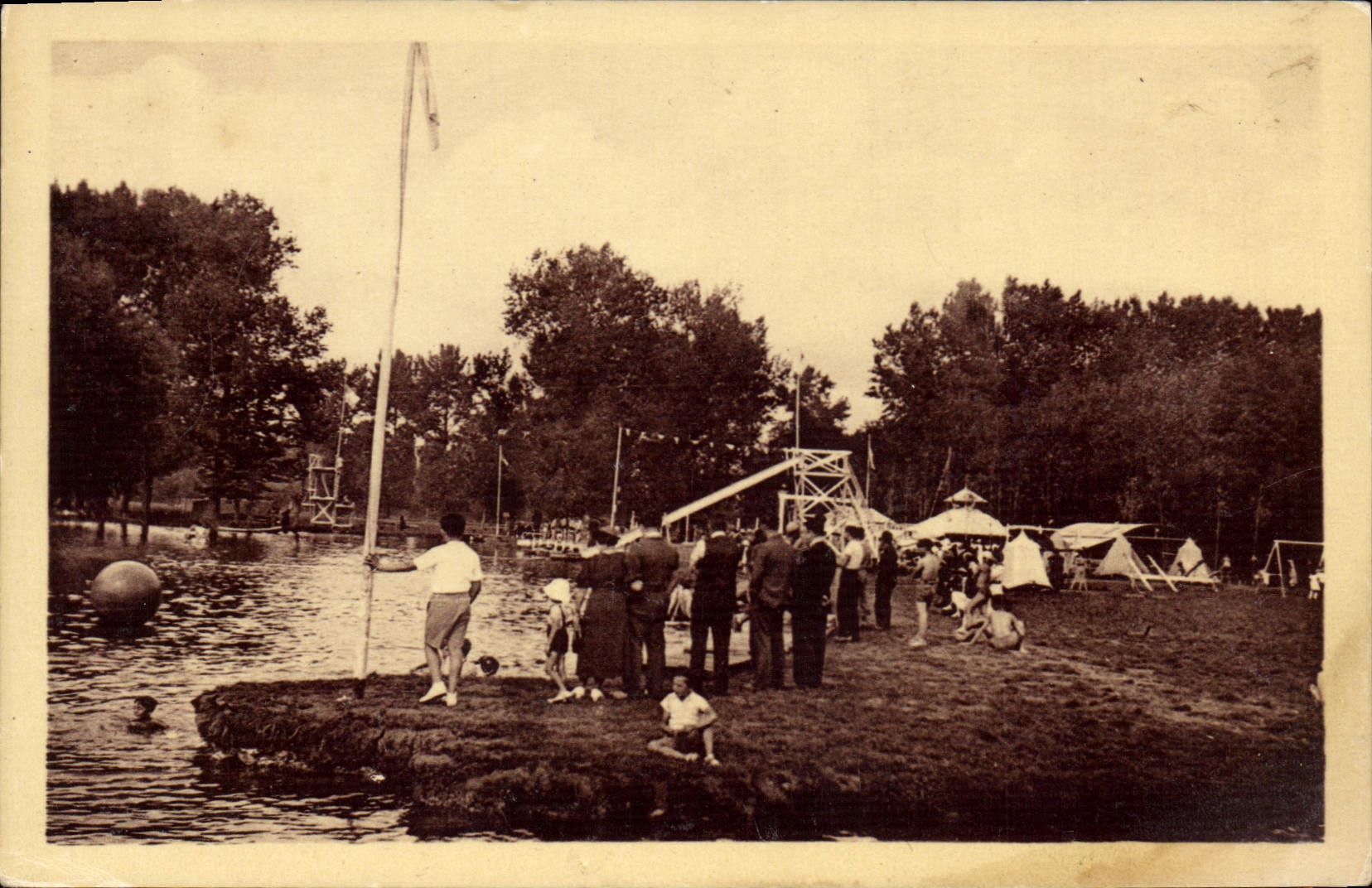 CPA CHATEAUROUX Le Petit Bain plage