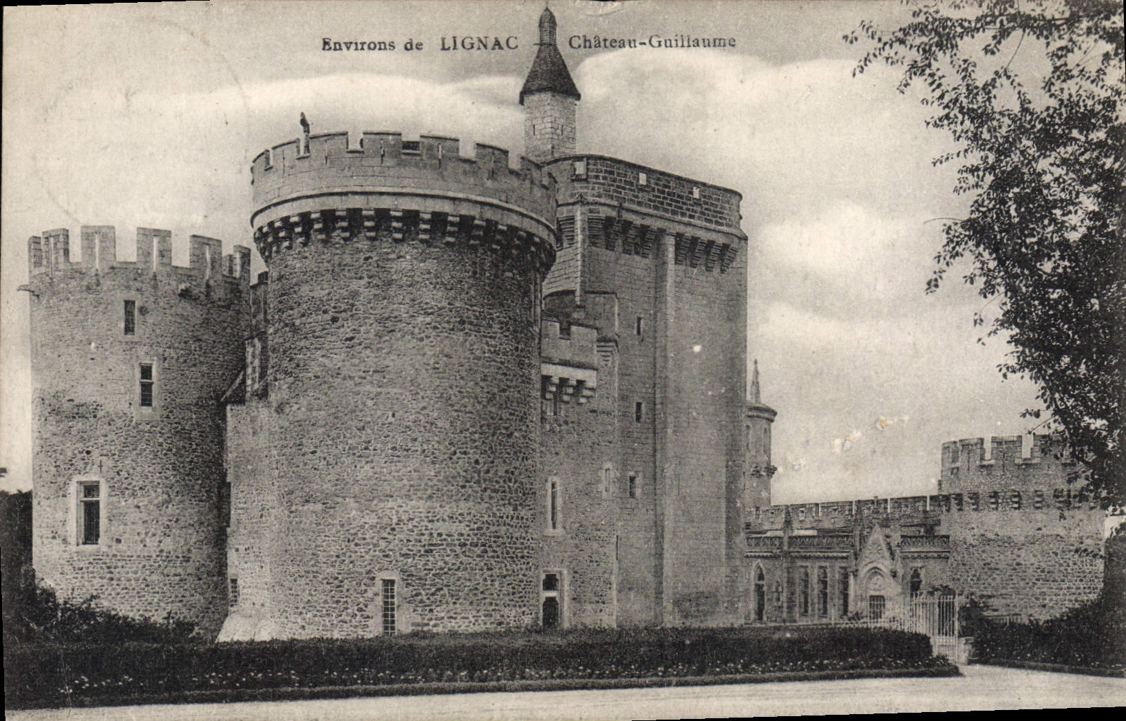 CPA Lignac Chateau Guillaume