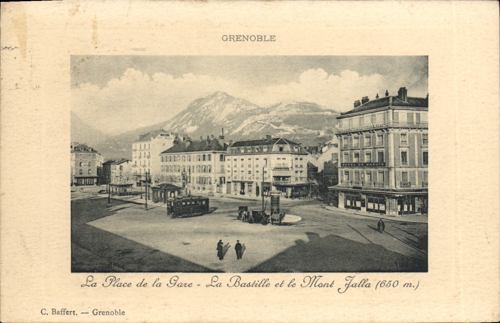 CPA Grenoble La Place De La Gare