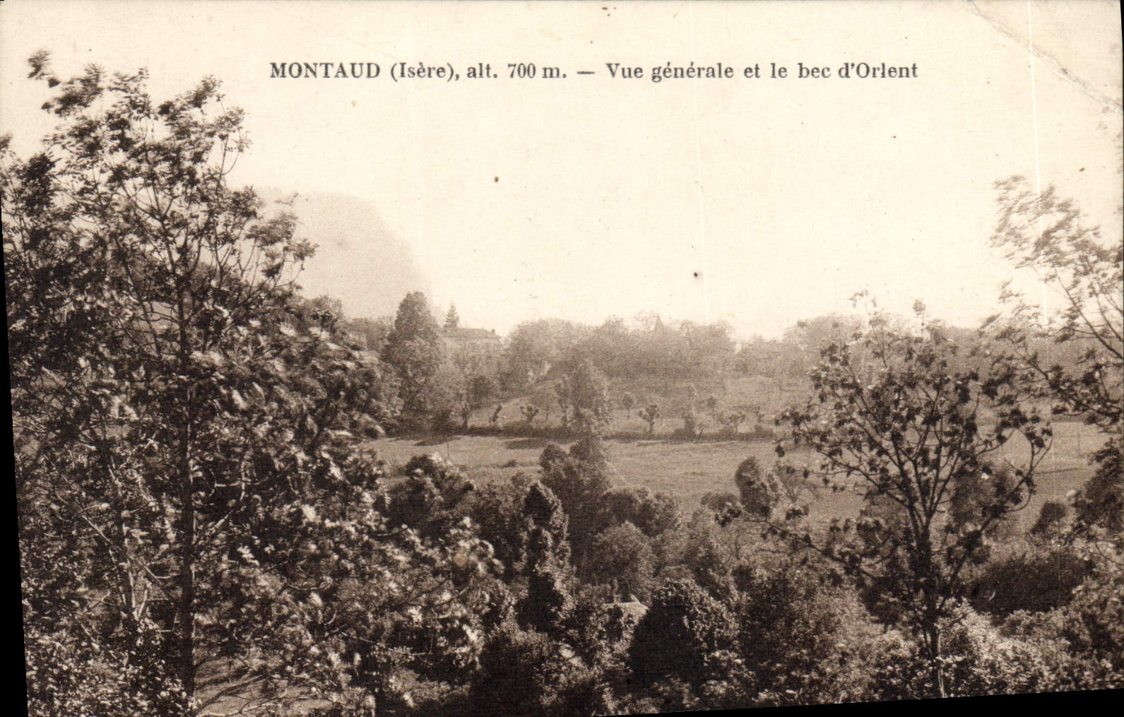 CPA Montaud Vue Generale Et Le bec d'Orient