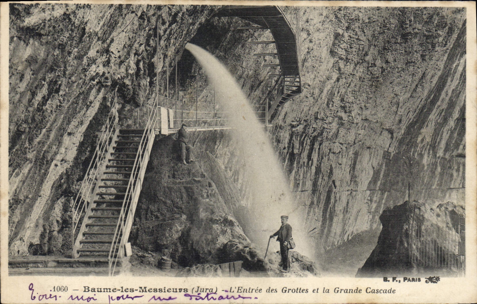 CPA Baume Les Messieurs L'Entree Des Grottes Et la Grande Cascade