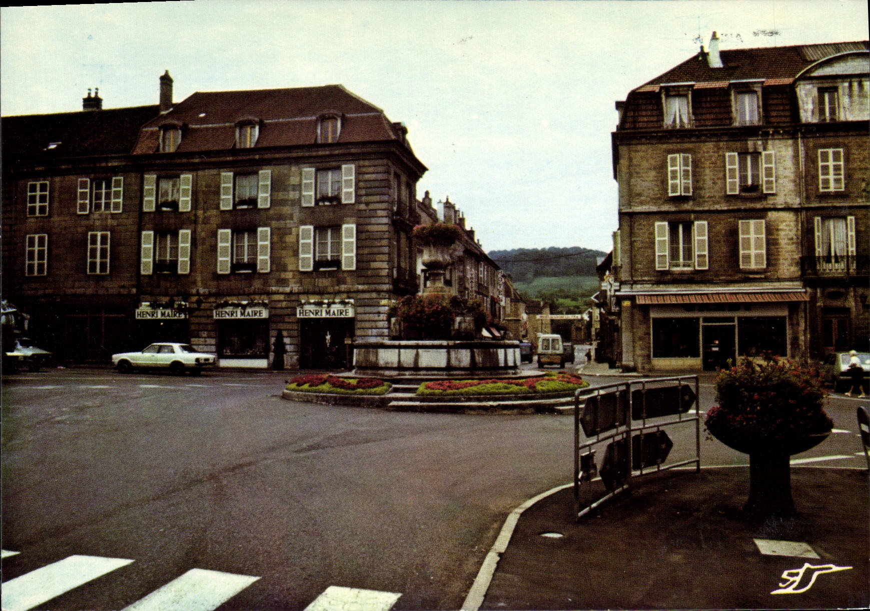 CPSM Arbois Place De La Liberte