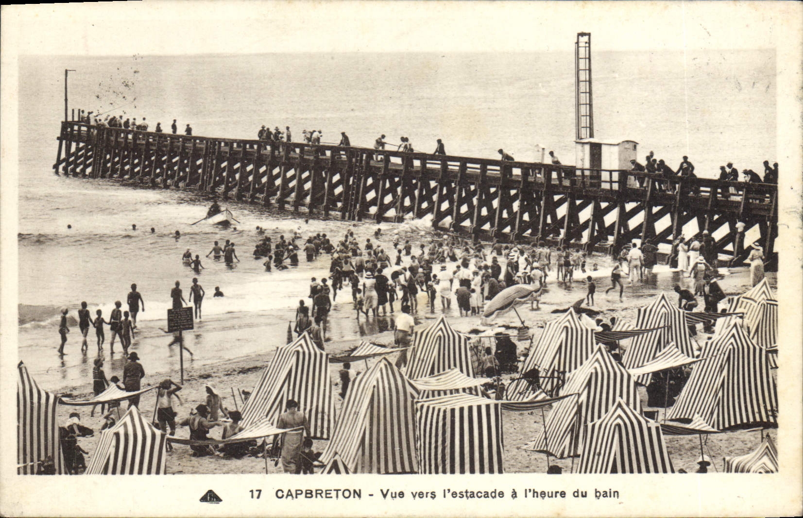 CPA Capbreton Vue Vers I'Estacade