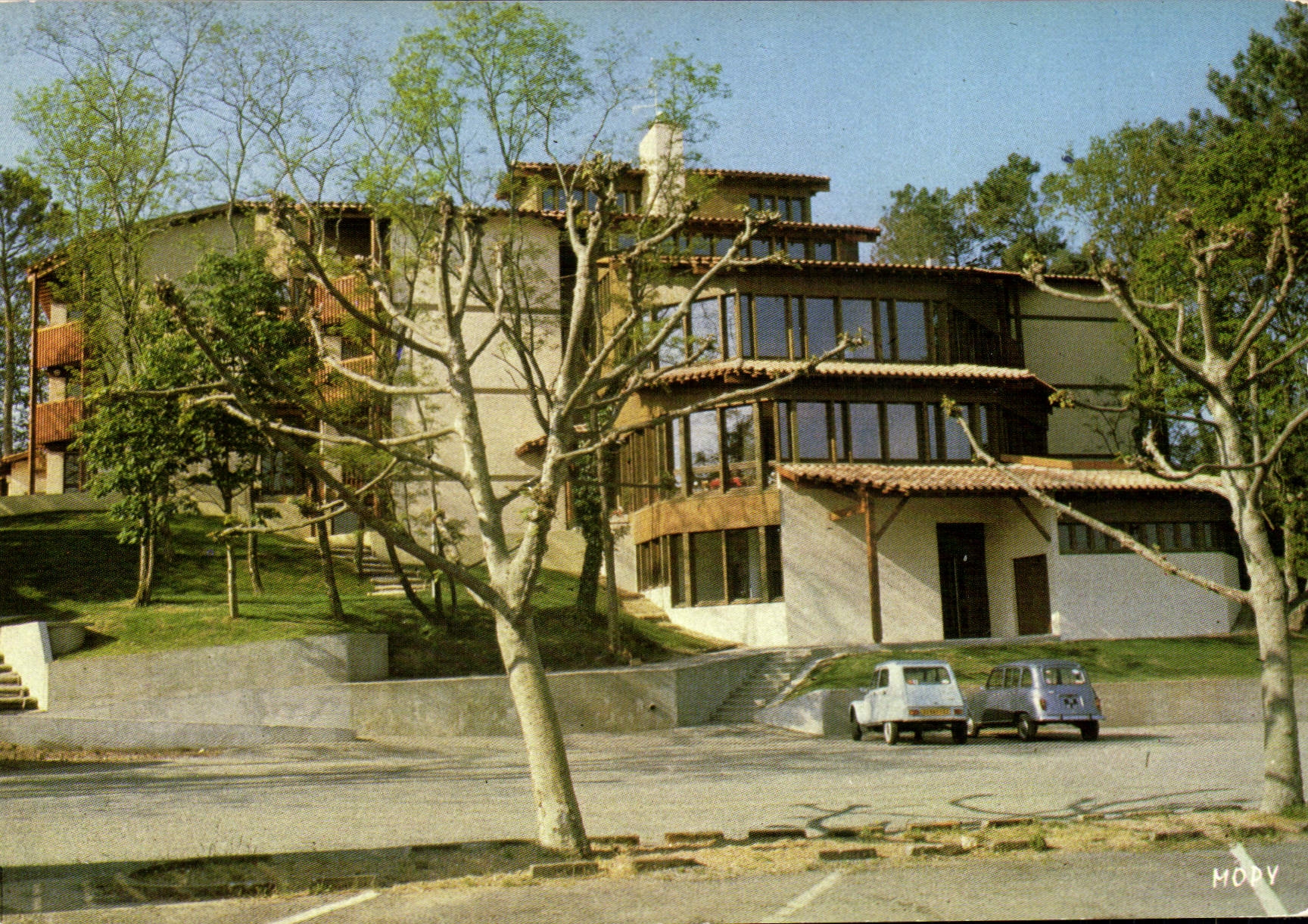 CPSM Leon Henin Residence