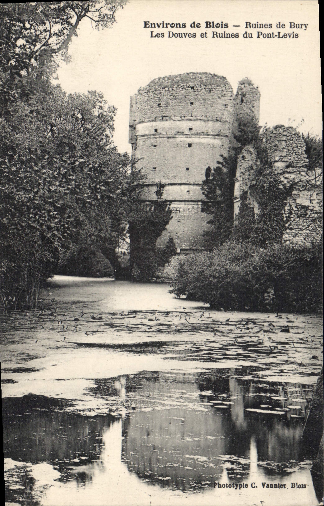 CPA Environs de Blois Ruines de Bury Les Douves et Ruines du Pont Levis