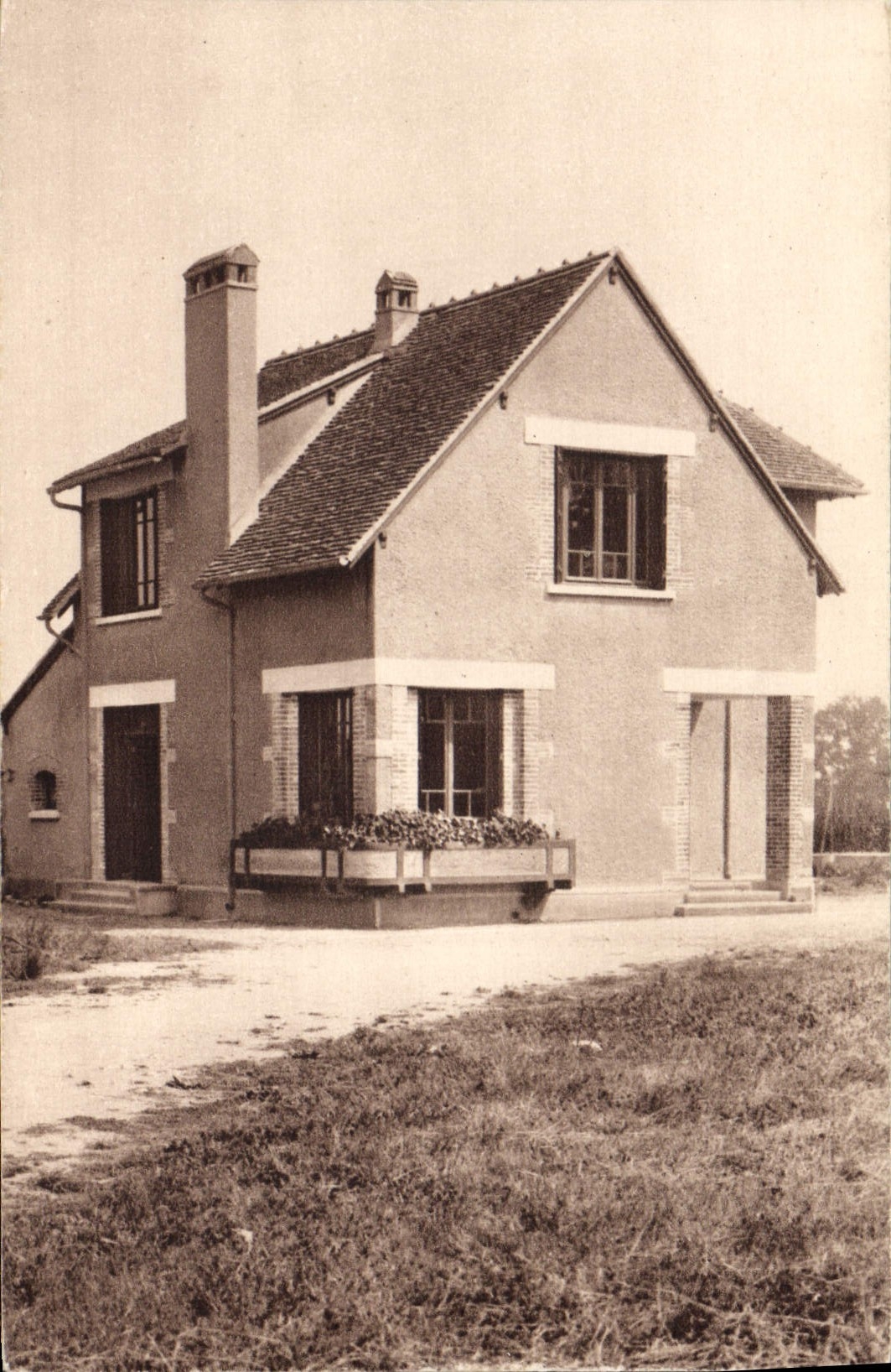 CPA La Sistiere Cour Cheverny La Maison des Instituteurs