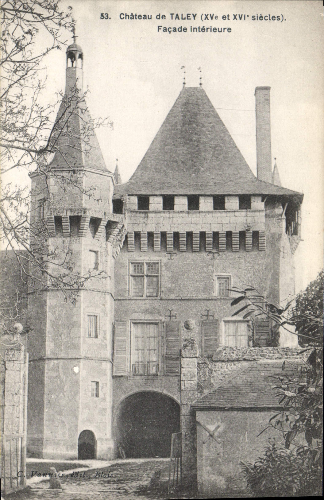 CPA Chateau de Taley Facade Interieure