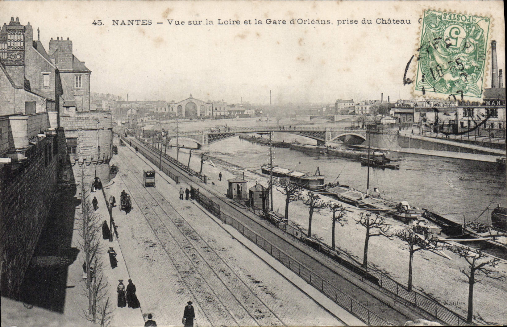 CPA Nantes Vue sur la Loire et la Gare d'Orleans prise du Chateau