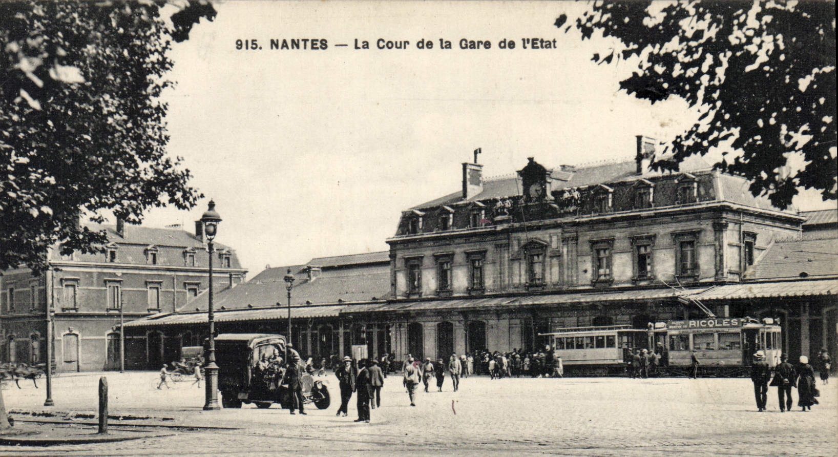 CPA Nantes La Cour de la Gare de l'Etat
