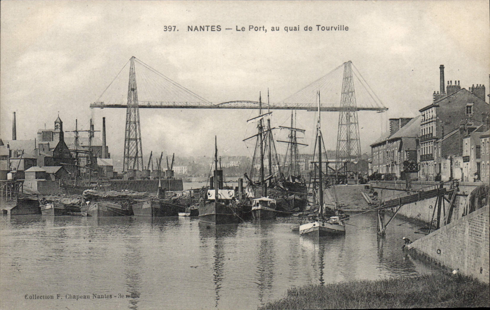 CPA Nantes Le Port au Quai de Tourville