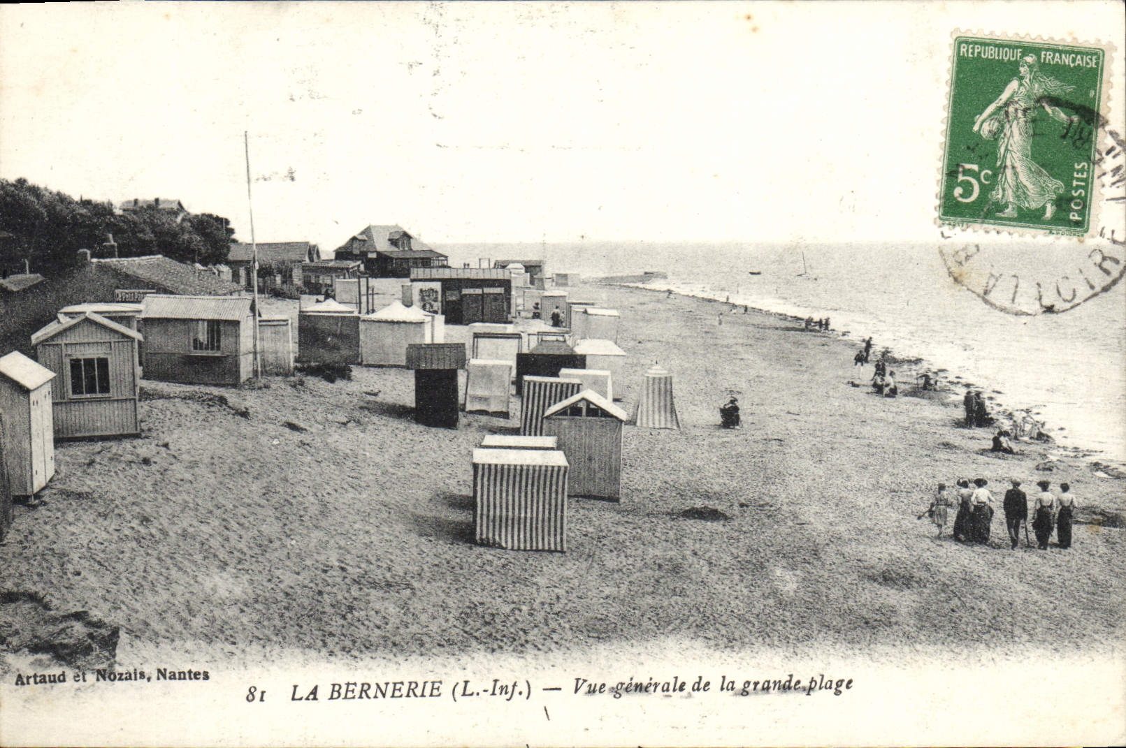 CPA La Bernerie Vue Generale De La Grande Plage