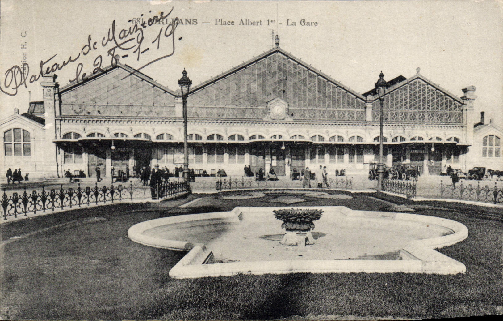 CPA Orleans Place Albert 1er la Gare