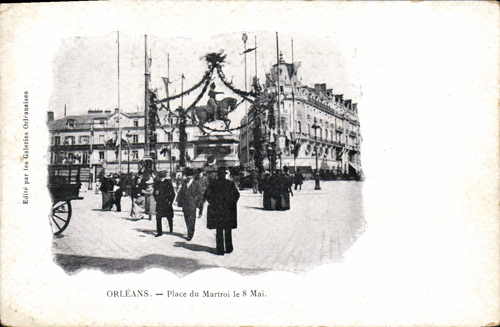 CPA Orleans Place Du Martroi Le 8 mai
