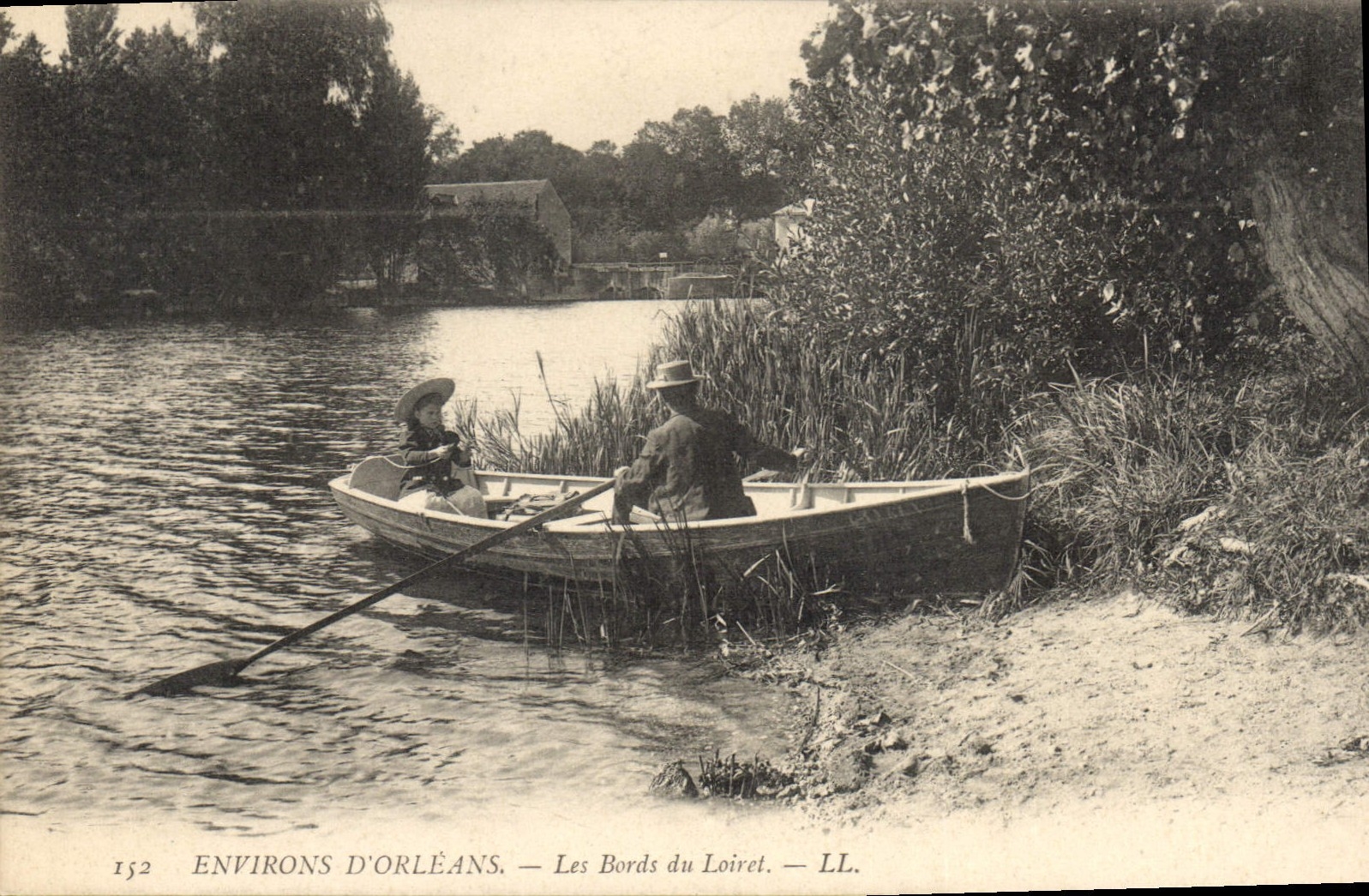 CPA environs D'Orleans Les Bords Du Loiret
