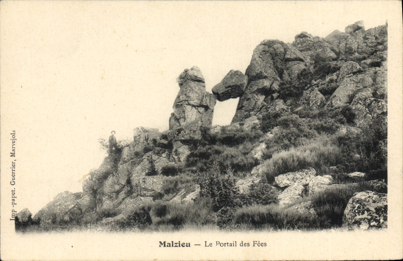 CPA Malzieu Le Portail Des Fees