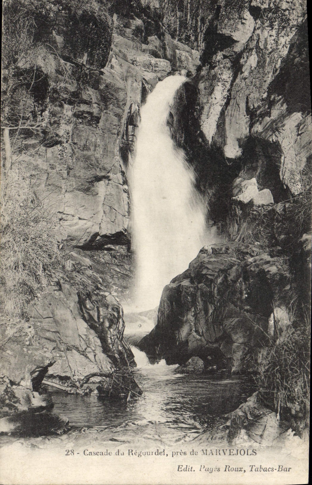 CPA Cascade Du Régourdel Pres De Marvejols