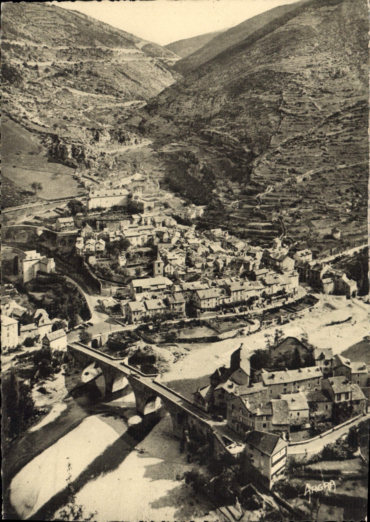 CPSM Gorges Du Tarn Vue D'Ensemble De Sainte Enimie