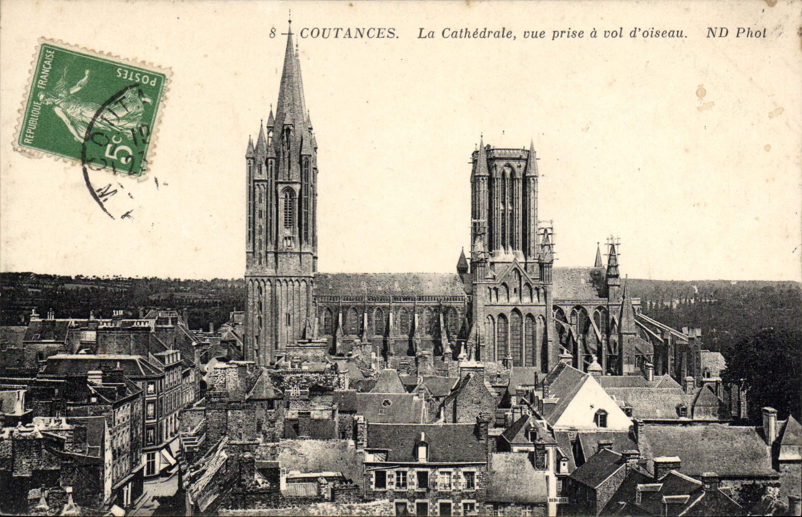 CPA COUTANCES La Cathedrale Vue Prise A Vol D'oiseau