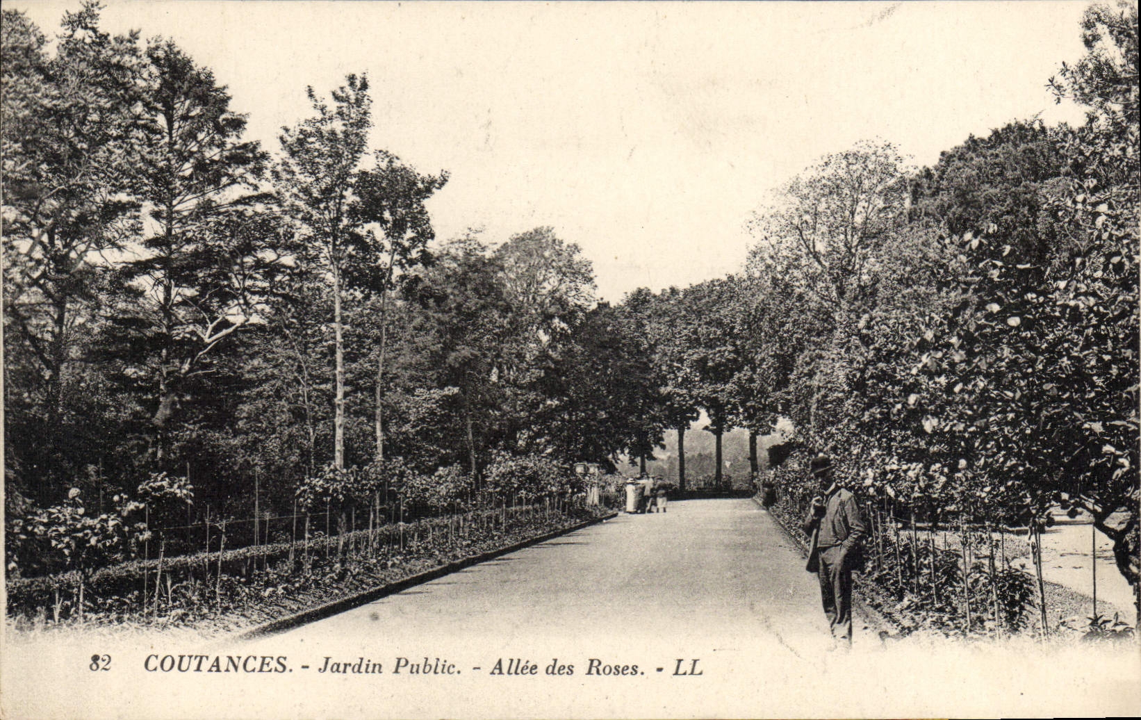 CPA COUTANCES Jardin Public Allee Des Roses