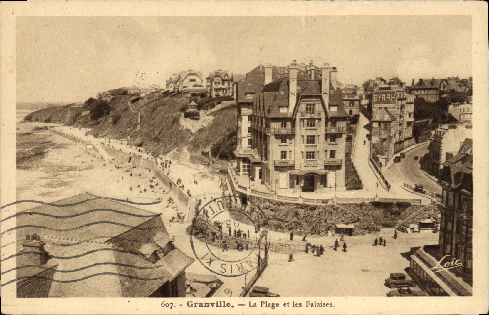 CPA Granville La Plage Et Les Falaises