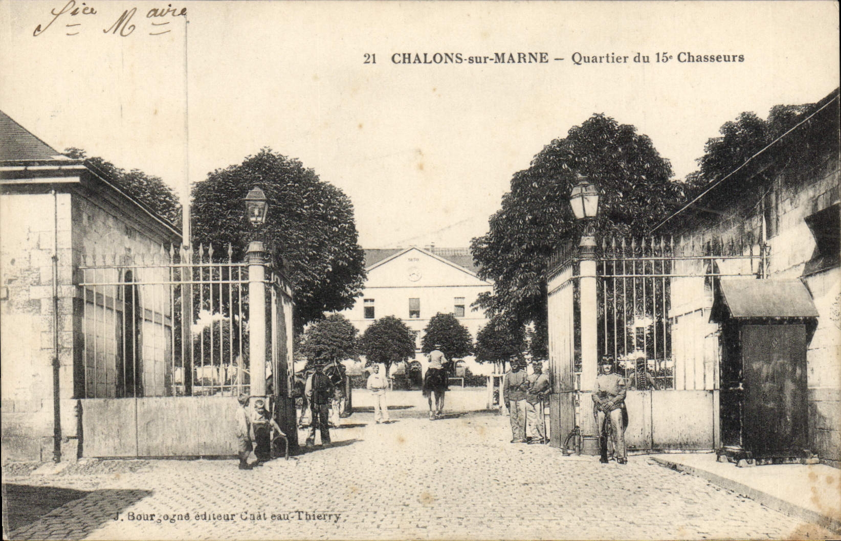 CPA Chalons Sur Marne Quartier Du 15ème chasseurs