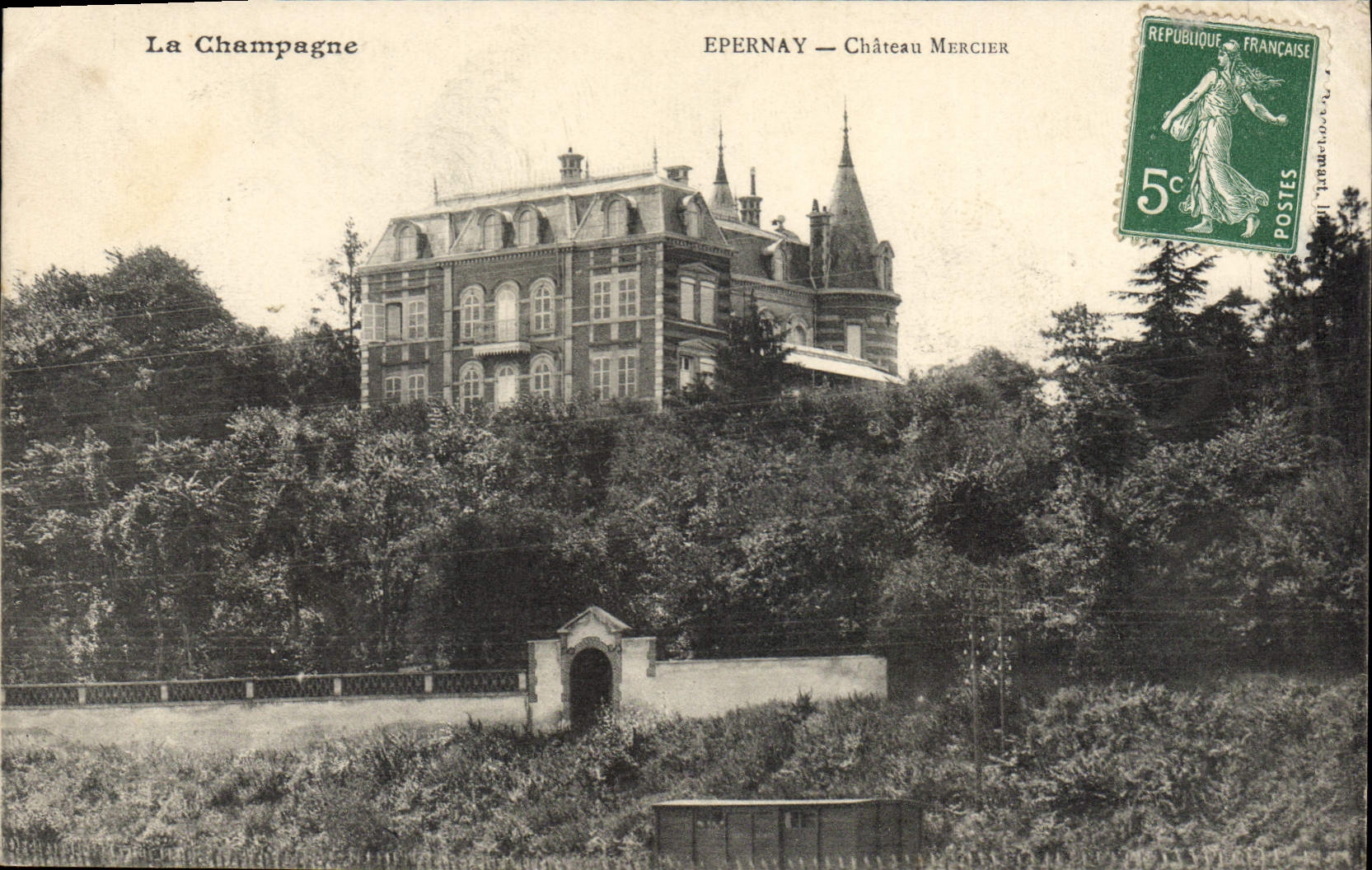 CPA Epernay Chateau Mercier