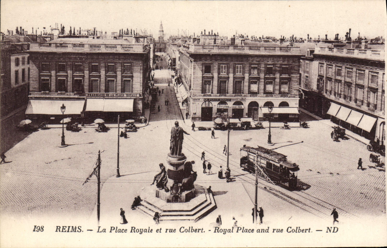 CPA Reims La Place Royale Et Rue Colbert