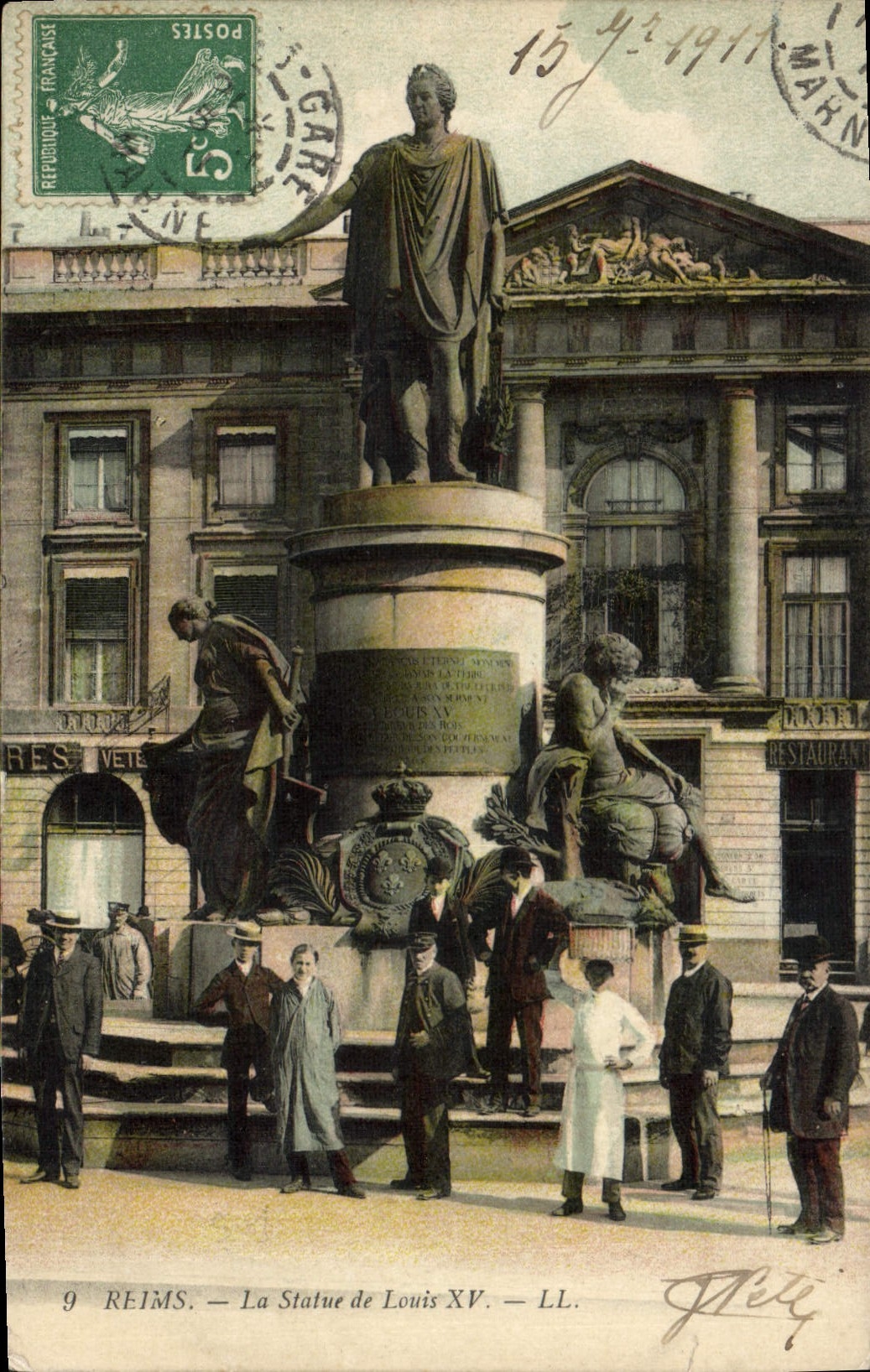 CPA Reims La Statue De Louis XV