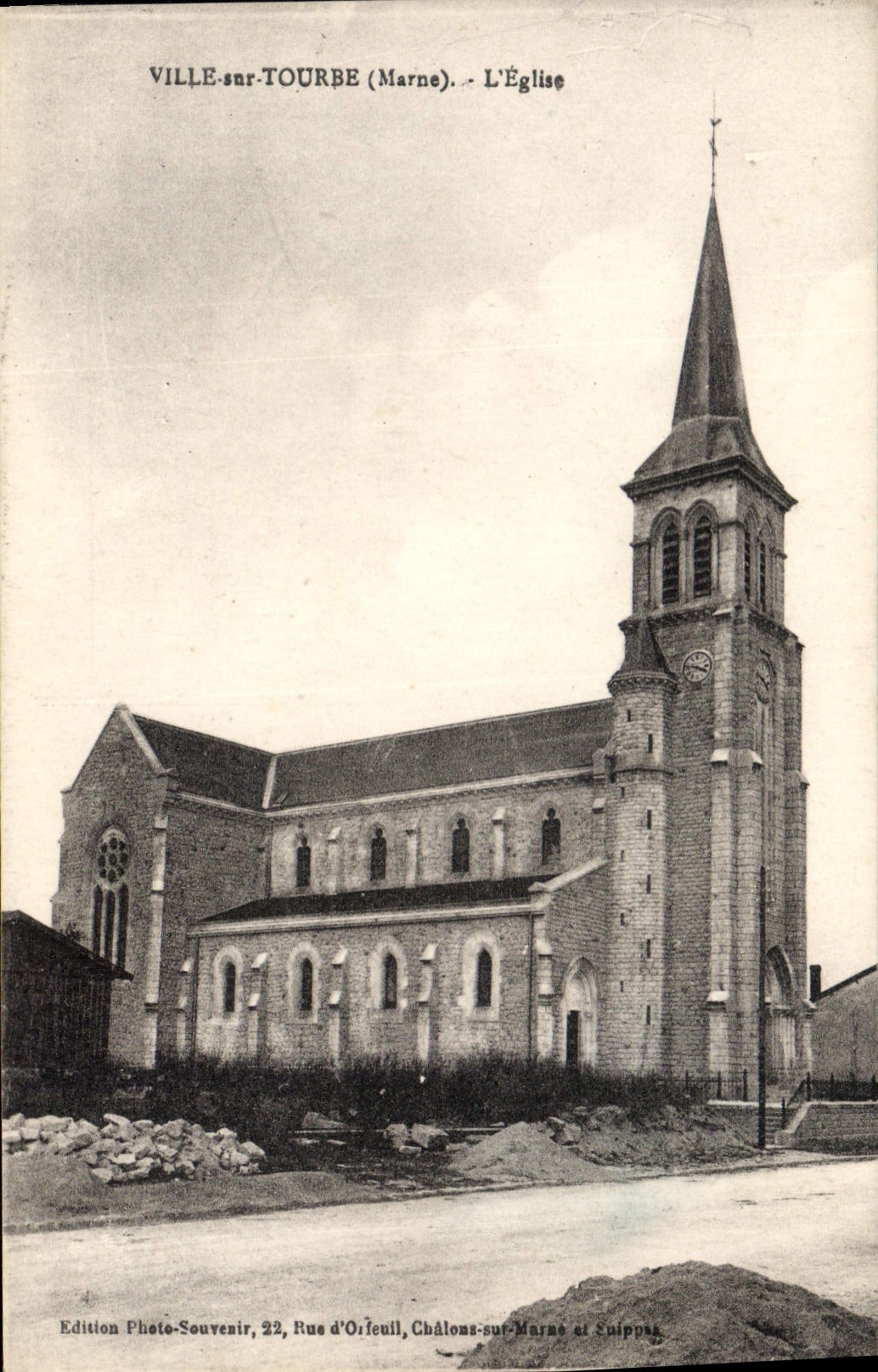 CPA Ville Sur Tourbe L'Eglise