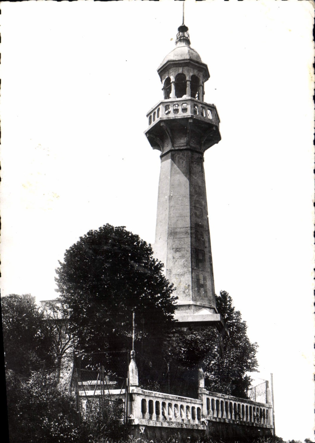 CPA Verzenay Le Phare
