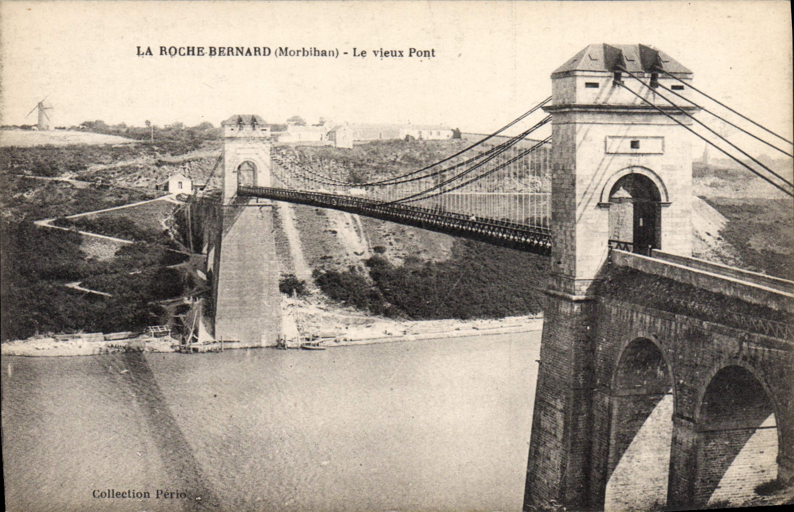 CPA La Roche Bernard Le VIeux Pont