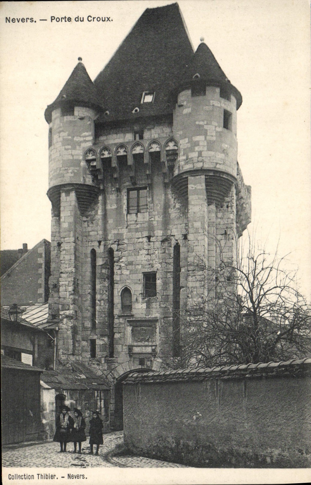 CPA Nevers Porte Du Croux