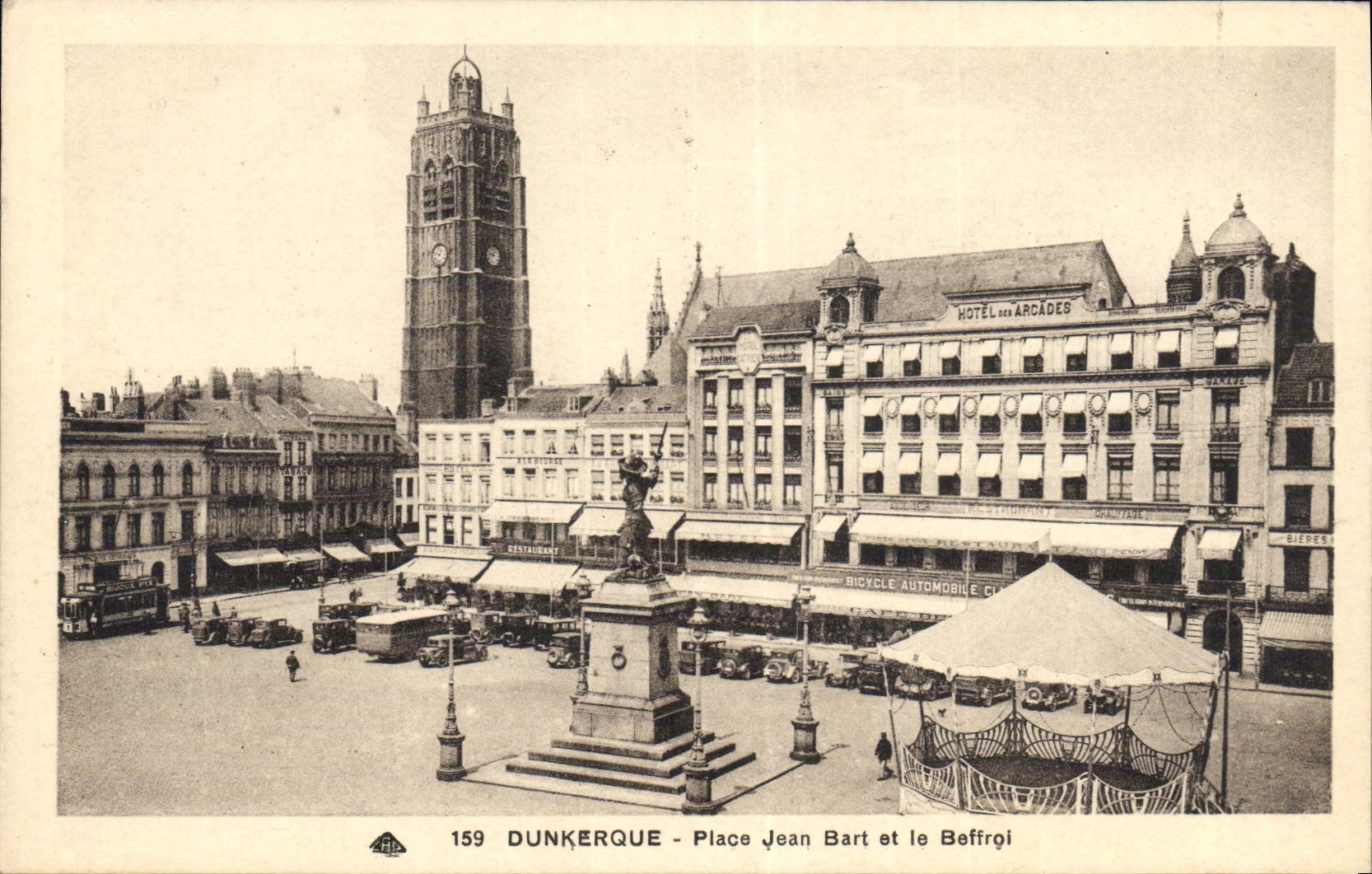 CPA Dunkerque Place Jean Bart Et Le Beffroi