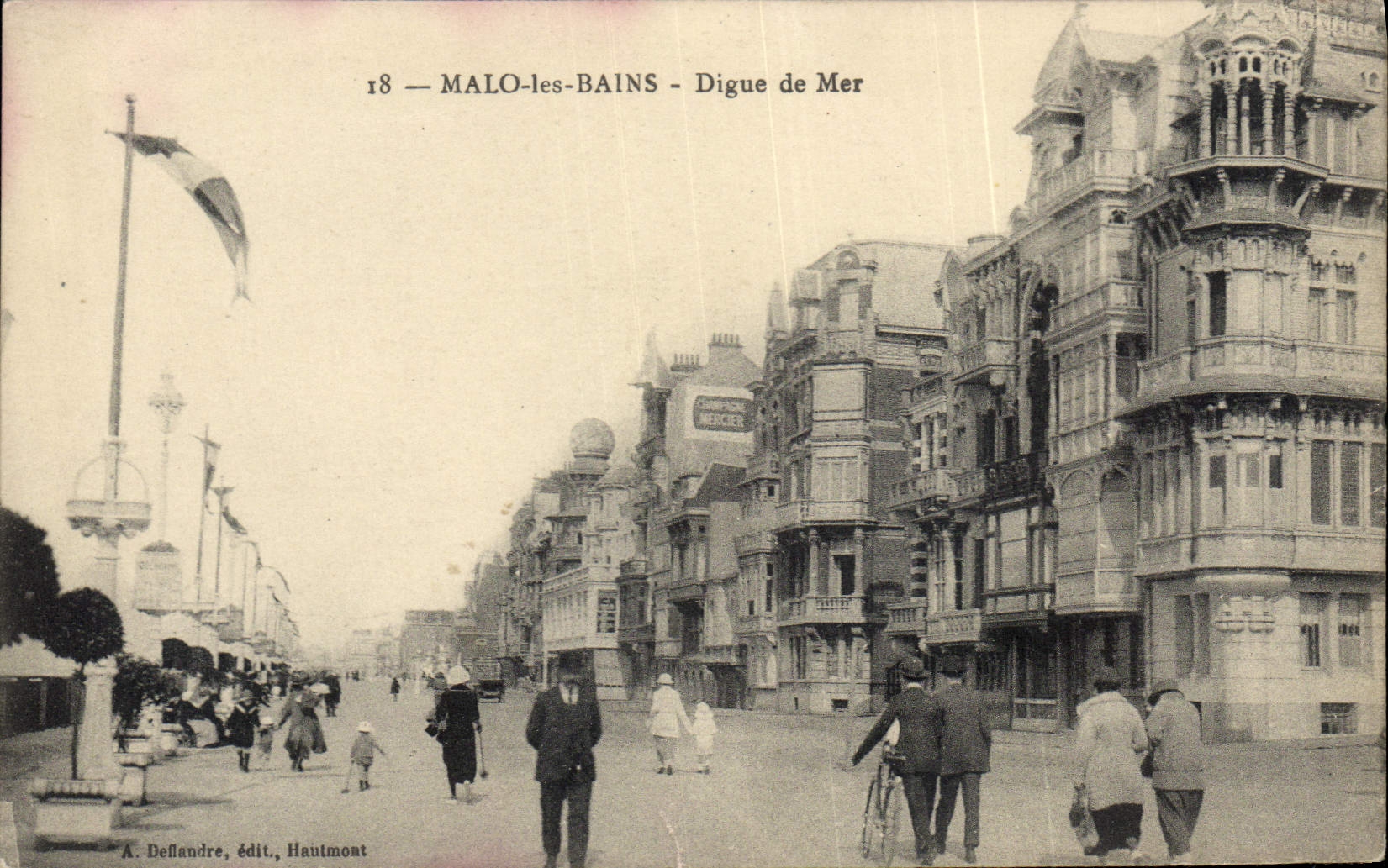 CPA Malo Les Bains Digue De Mer