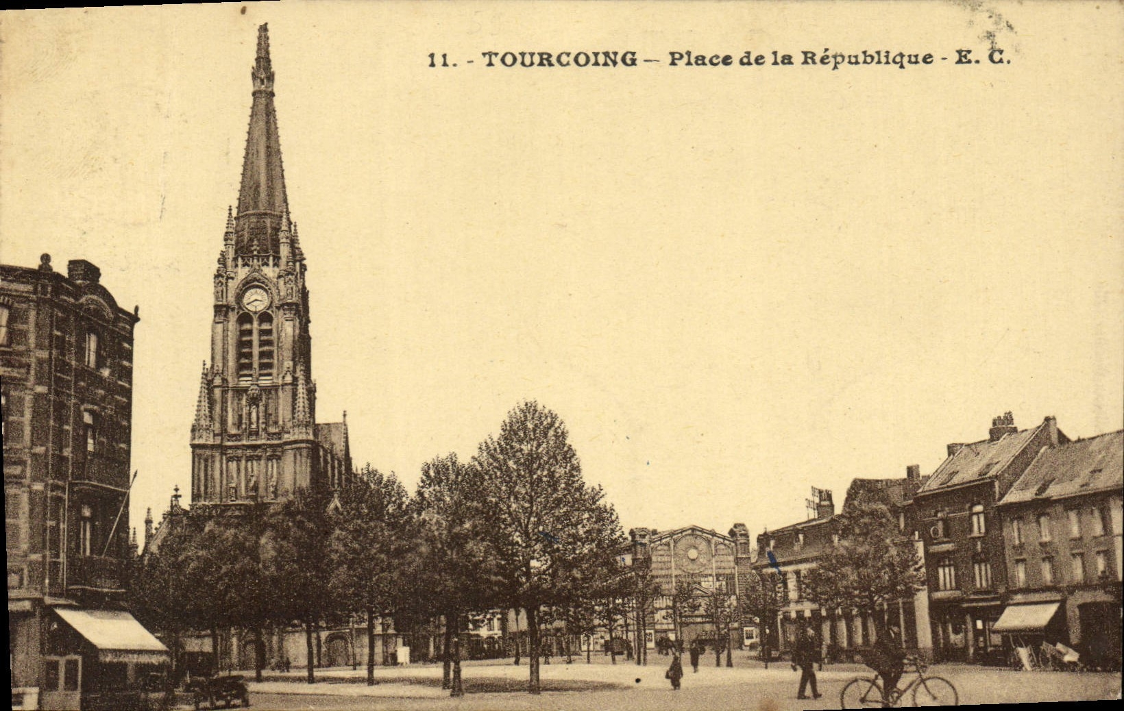 CPA Tourcoing Place De la Republique