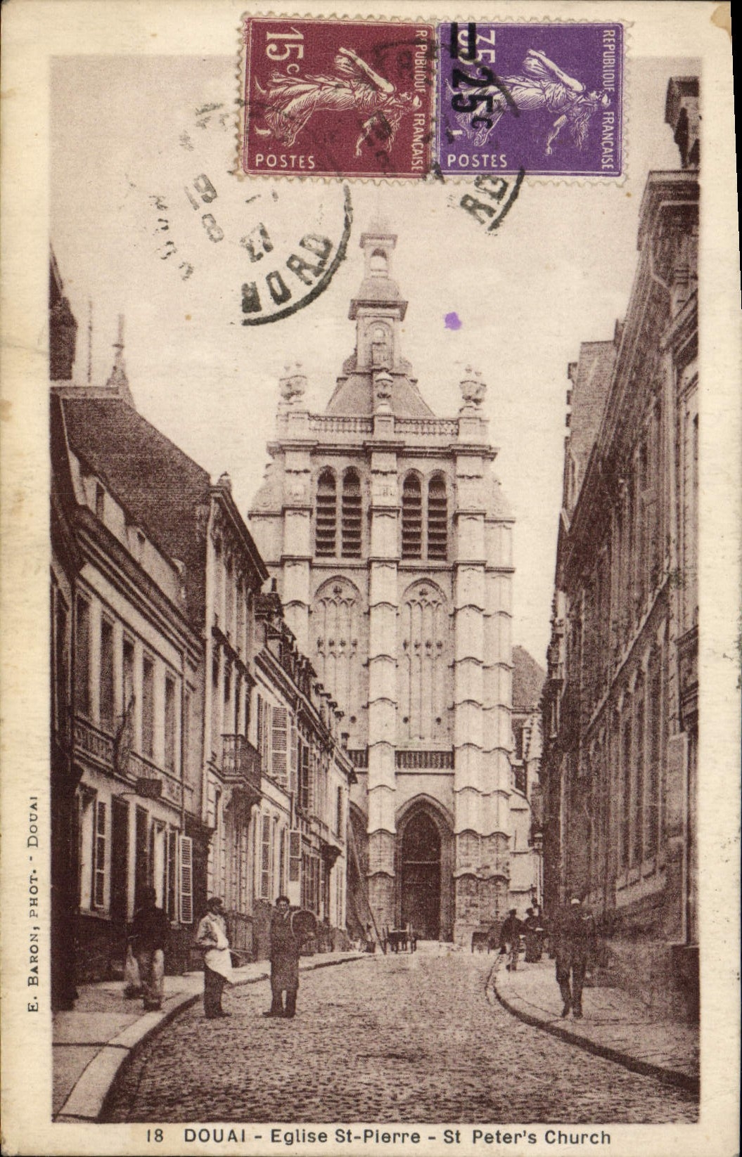 CPA Douai Eglise St Pierre