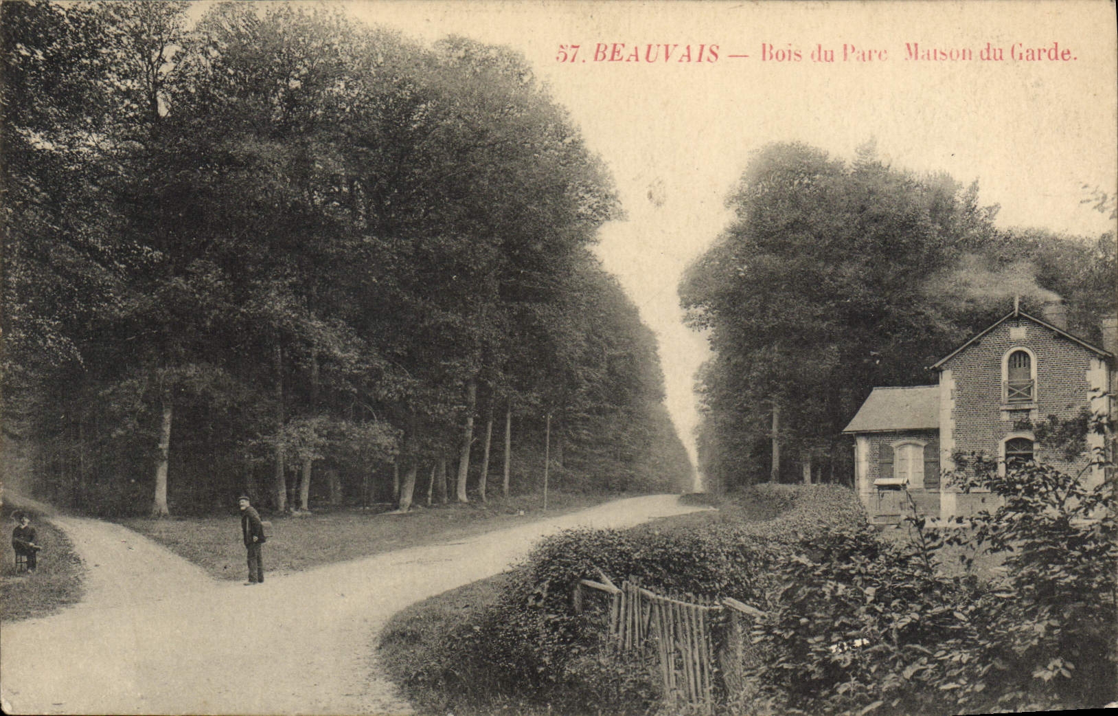 CPA Beauvais Bois Du Parc Maison Du Garde