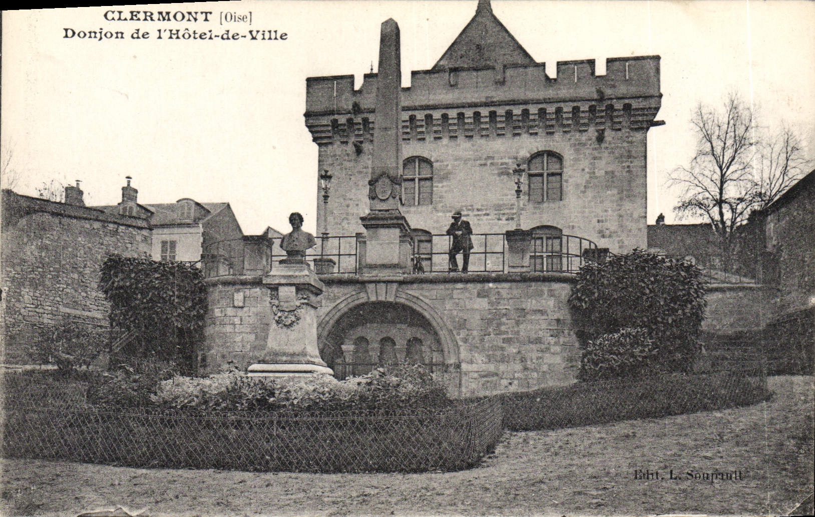 CPA Clermont Donjon De I'Hotel De Ville