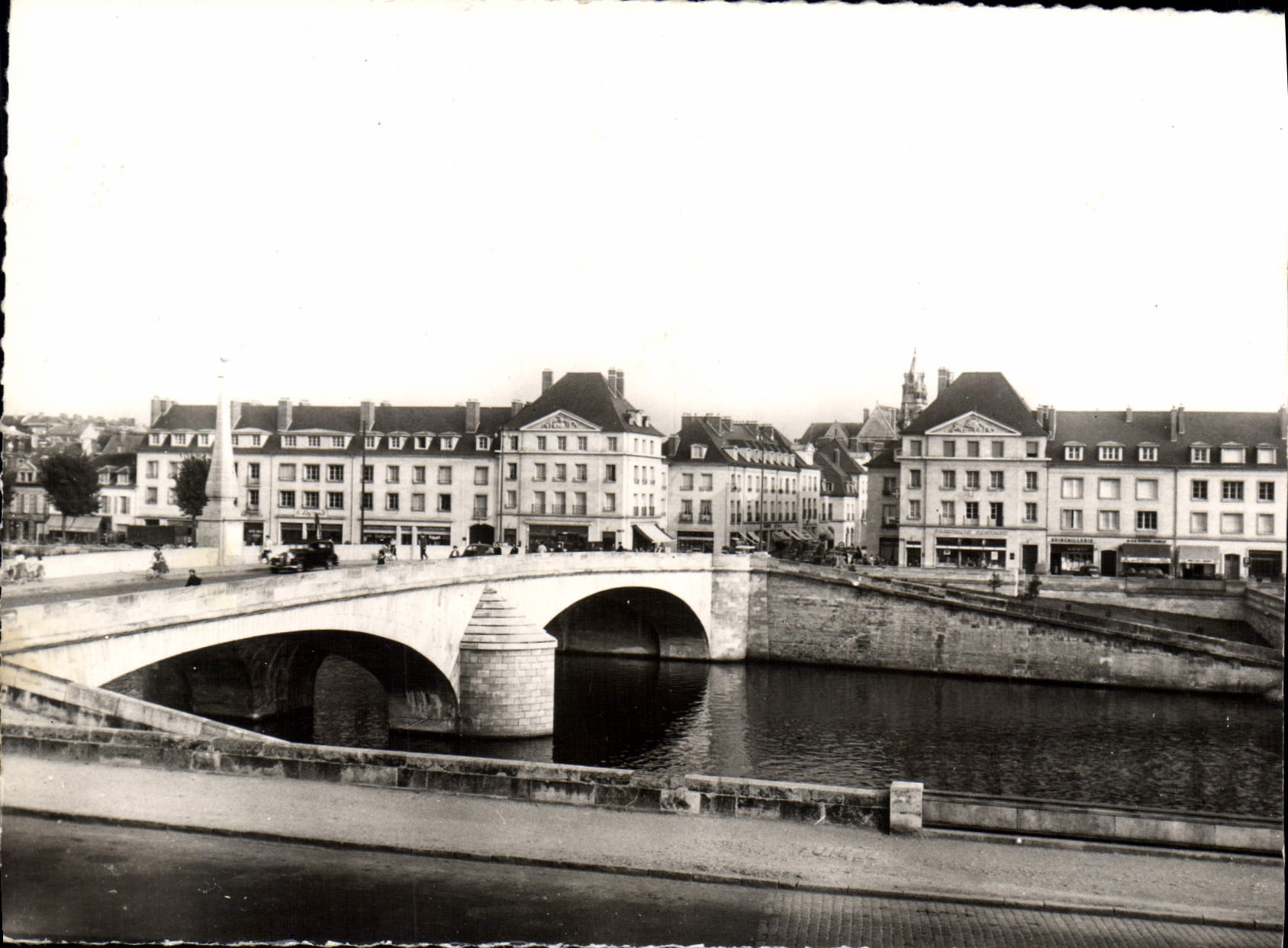 CPSM Compiegne le nouveau pont