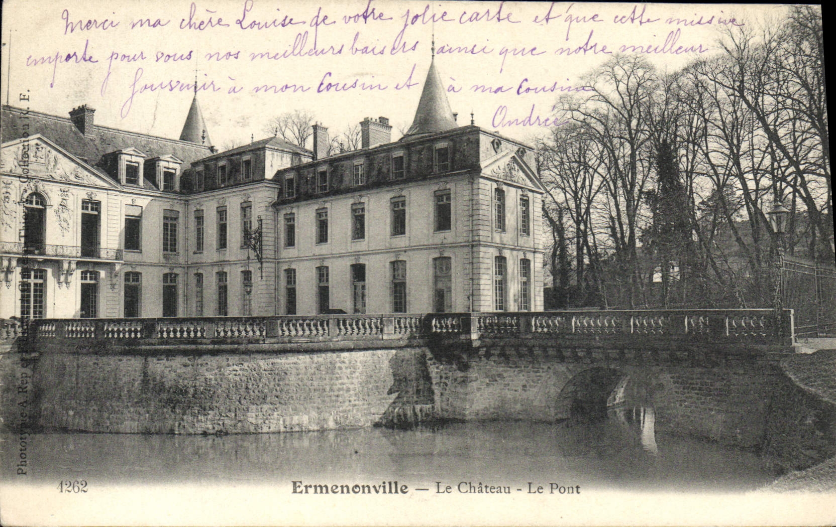 CPA Ermenonville Le Chateau Le Pont