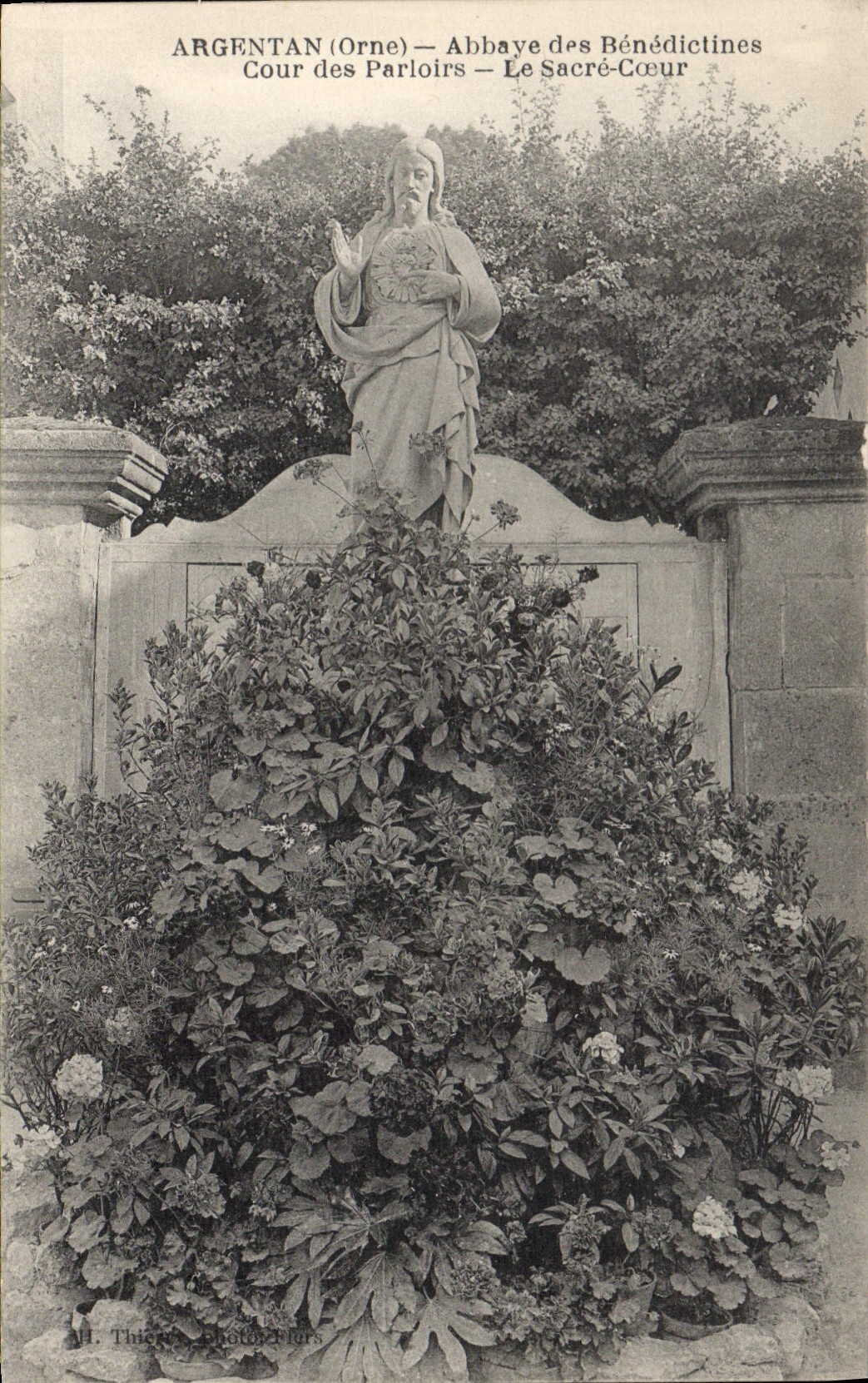 CPA Argentan Abbaye Des Benedictines