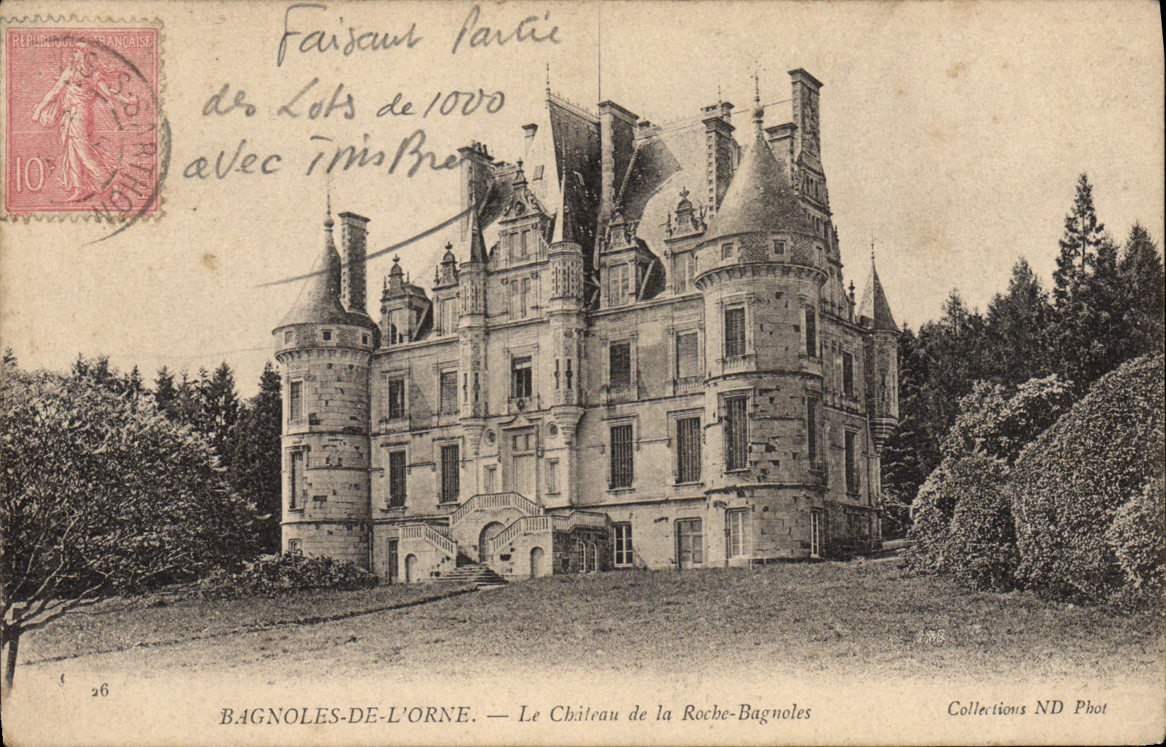 CPA Bagnoles De L'Orne Le Château de la Roche-Bagnoles