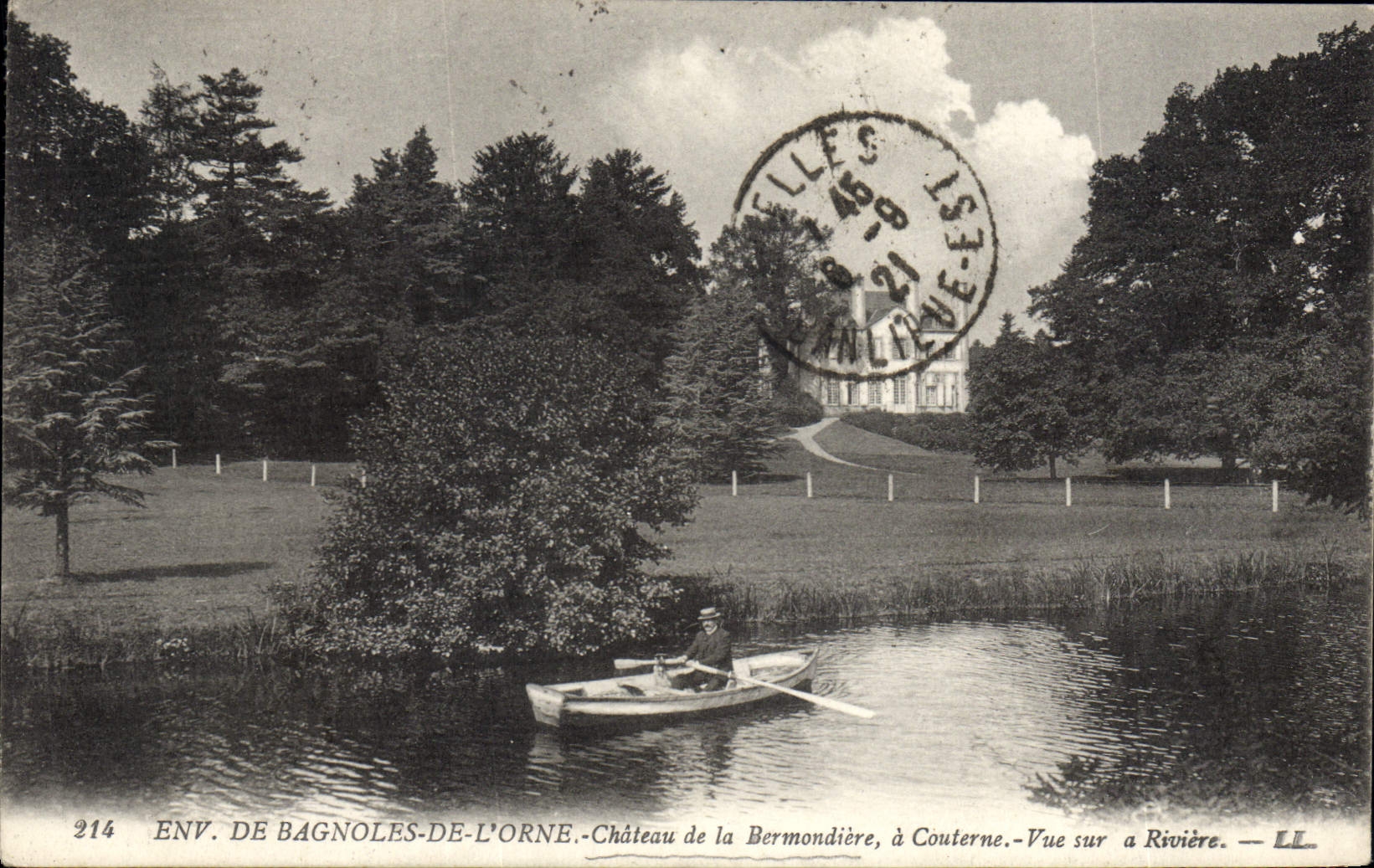 CPA Bagnoles De L'Orne Chateau De La Bermondiere à COUTERNE